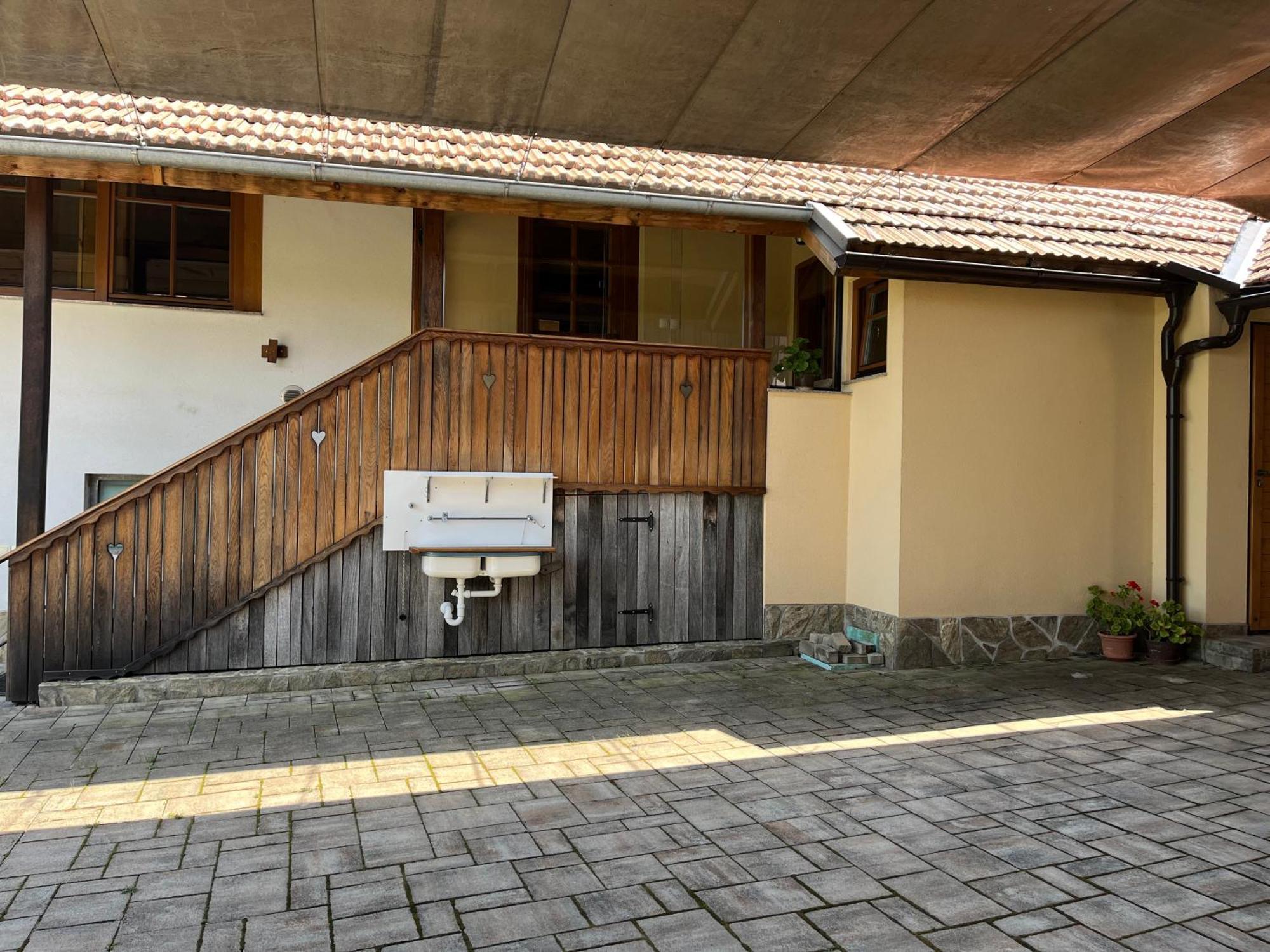Domacija Brdar Adlesici Exterior foto